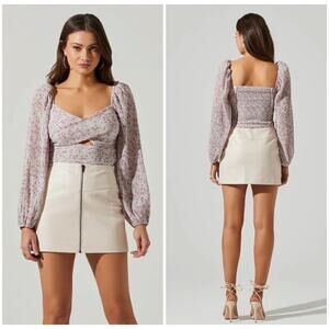 NWT ASTR The Label Floral Cross Front Cropped Blouse Cutout Small